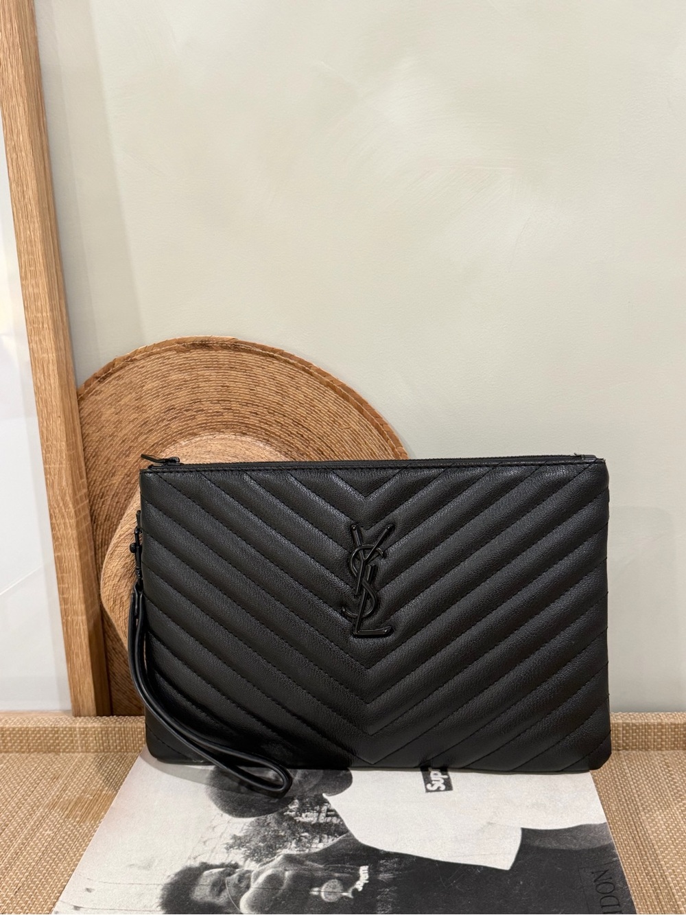 Saint Laurent Leather Pouchette - Grain de Poudre Leather Black
